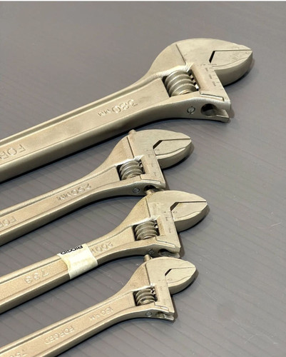 آچار فرانسه فولادی