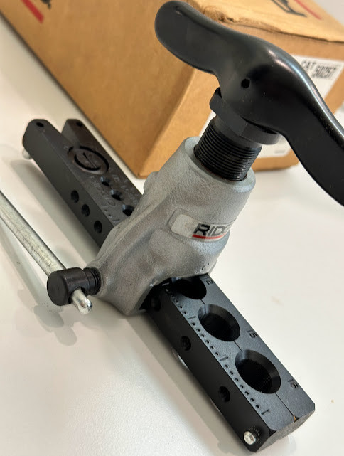 لوله پرچ کن جغجغه ای مدل 458R