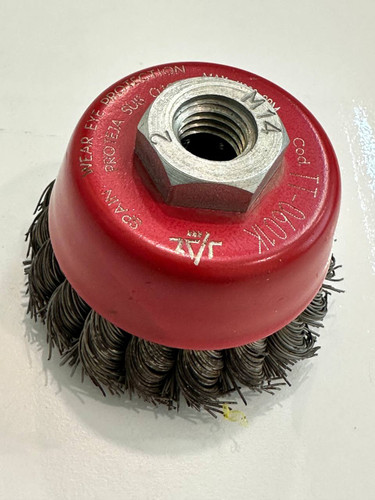 فرچه سیمی گرد بافته شده جز اسپانیا