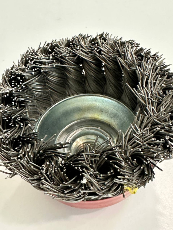 فرچه سیمی گرد بافته شده جز اسپانیا