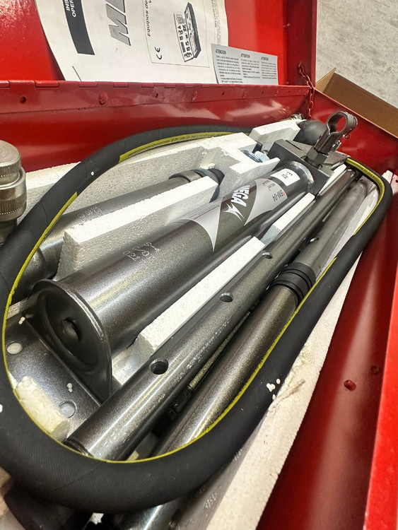 مجموعه (کیت) تعمیر بدنه (جعبه صافکاری) مگا اسپانیا